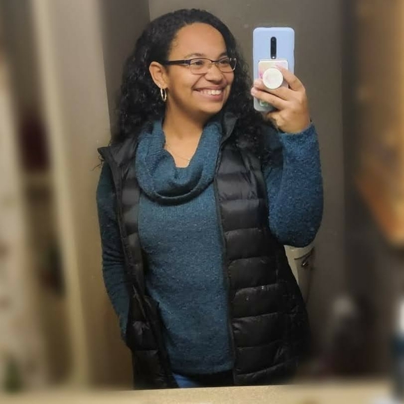 Meet your Posher, Siani - Picture 2 of 6